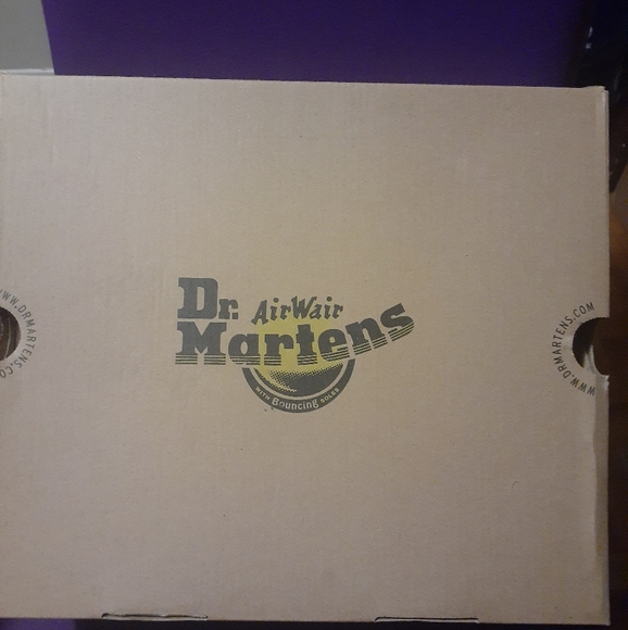 Men's Dr. AirWair Martens with Bouncing Soles. - Picture 8 of 9